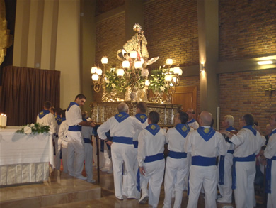 2009-Bajada a la Parroquia Virgen del Lluch de Alzira